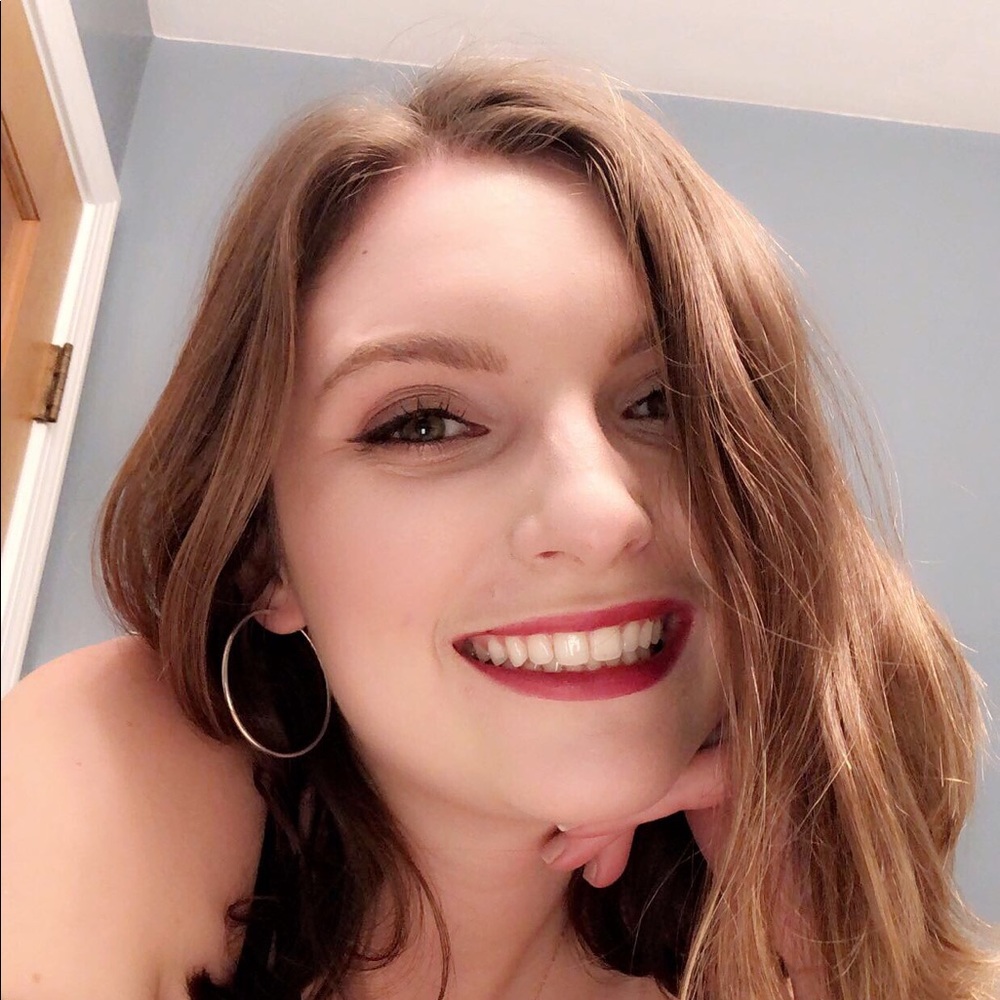 Meet your Posher, Michaela